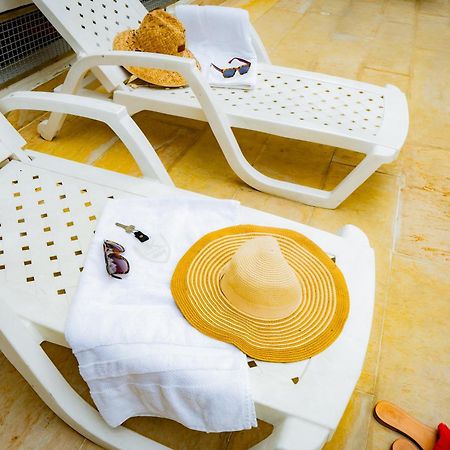 Kalina Hotel Girardot Kültér fotó