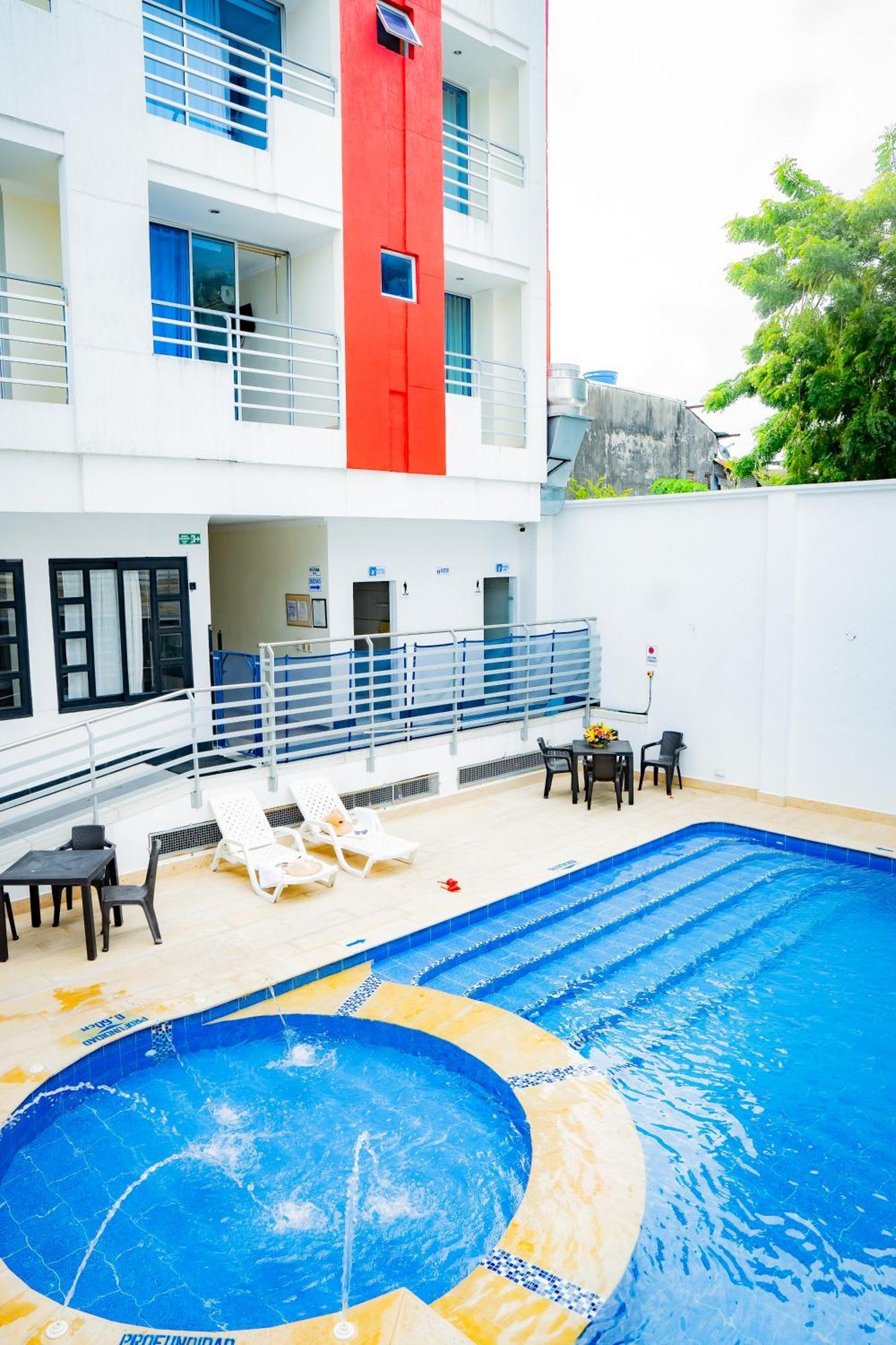 Kalina Hotel Girardot Kültér fotó