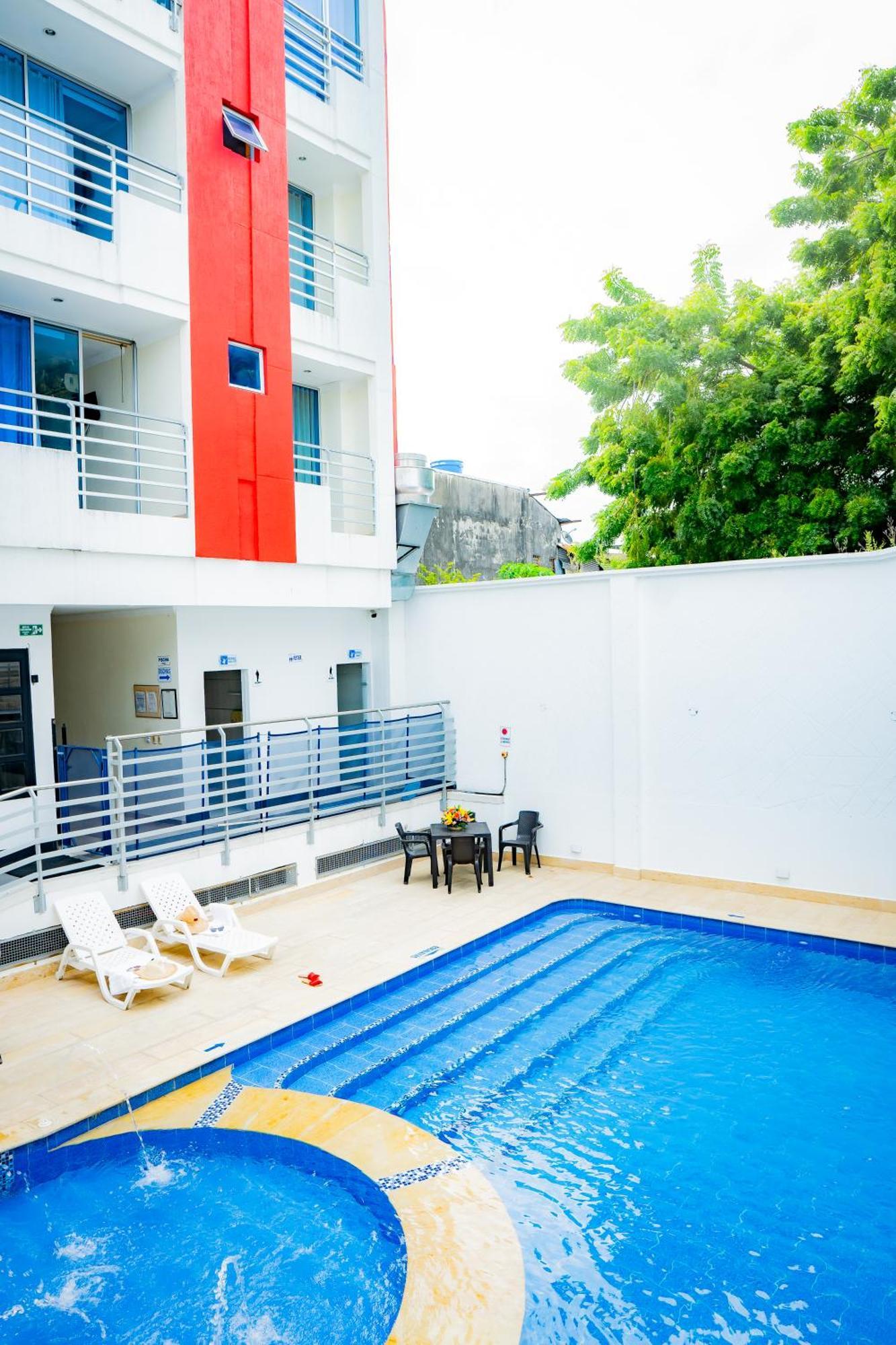 Kalina Hotel Girardot Kültér fotó