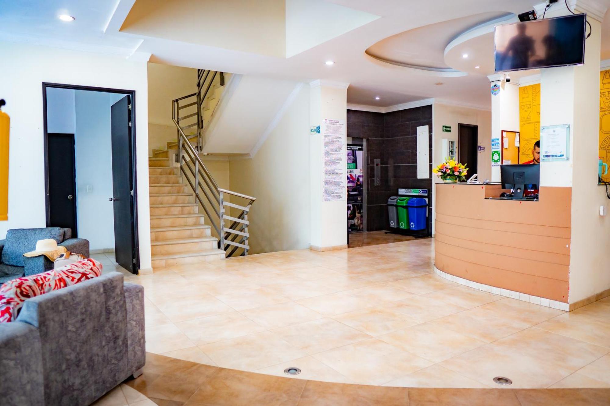 Kalina Hotel Girardot Kültér fotó