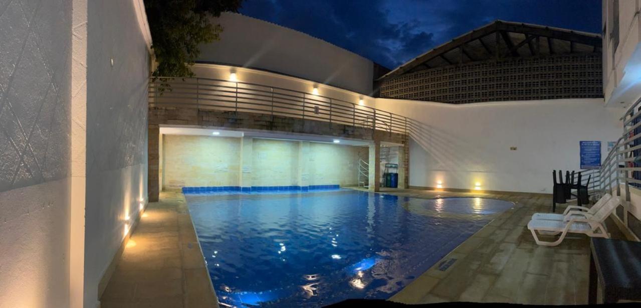 Kalina Hotel Girardot Kültér fotó